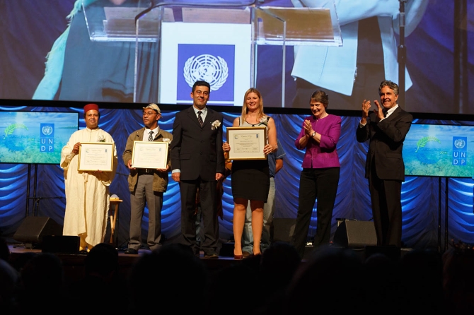 Zafer Kizilkaya receiving his Equator Award